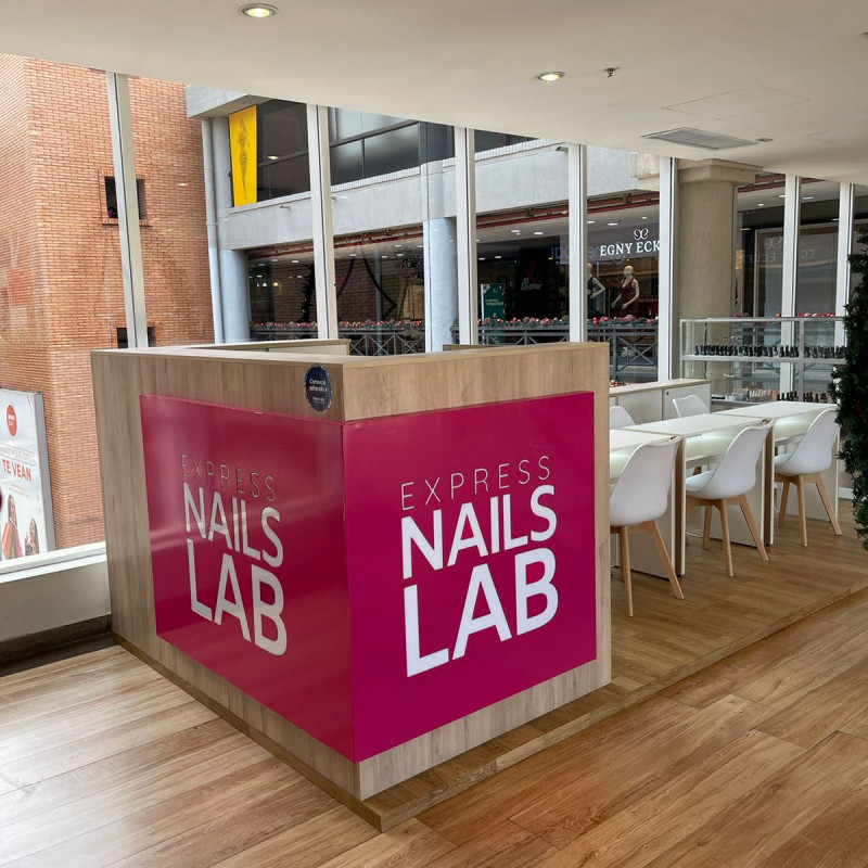 Nails Lab